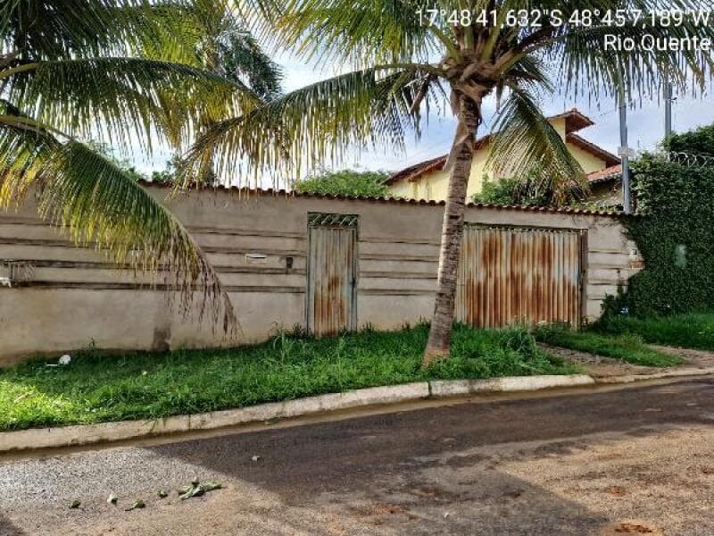Casa em leilão em Rio Quente - GO — LOTE 072 CASA - RIO QUENTE