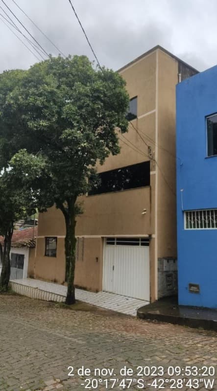 Casa em leilão em Abre Campo - MG — LOTE 099 CASA - ABRE CAMPO
