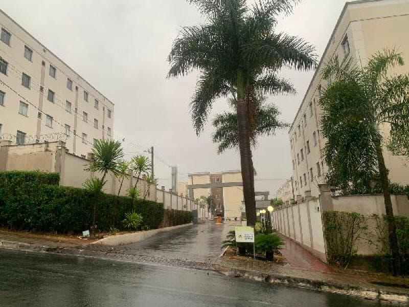 Apartamento em leilão em Belo Horizonte - MG — LOTE 100 APARTAMENTO - BELO HORIZONTE