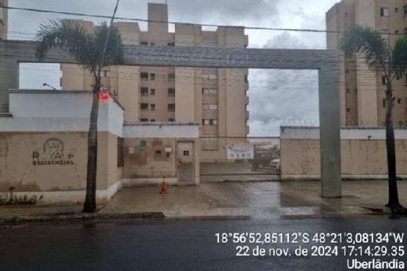 Apartamento em leilão em Uberlândia - MG — LOTE 128 APARTAMENTO - UBERLANDIA