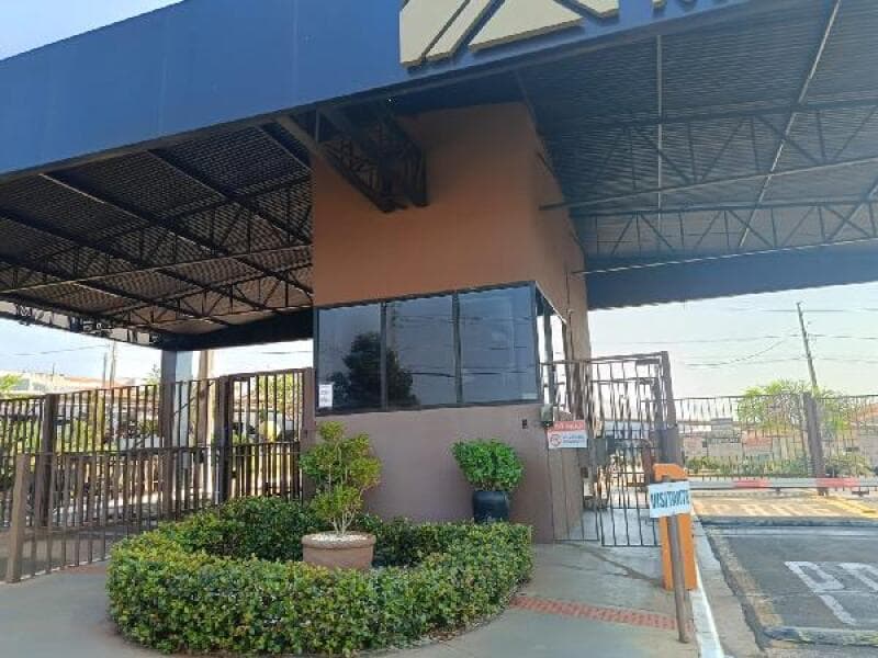 Casa em leilão em Londrina - PR — LOTE 272 CASA - LONDRINA