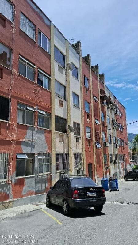 Apartamento em leilão em Nilópolis - RJ — LOTE 233 APARTAMENTO - NILOPOLIS
