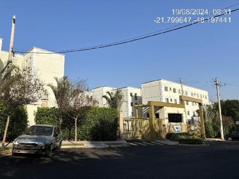 Apartamento em leilão em Araraquara - SP — LOTE 490 APARTAMENTO - ARARAQUARA