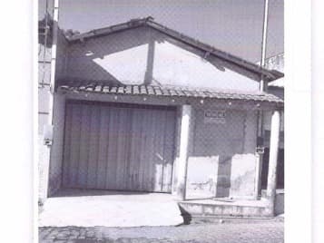 Casa em leilão em Cocos - BA, bairro Centro — LOTE 001 CASA - PÇ LAFAIETE COUTINHO - CENTRO - COCOS / BA