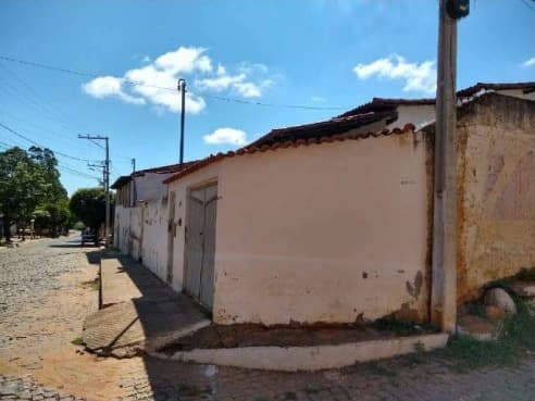 Foto 2 de 15: Terreno em leilão em Caetité - BA, bairro Santa Rita — LOTE 001 IMÓVEL - CAETITÉ / BA