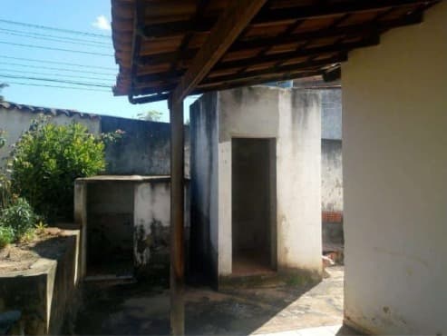 Foto 7 de 15: Terreno em leilão em Caetité - BA, bairro Santa Rita — LOTE 001 IMÓVEL - CAETITÉ / BA