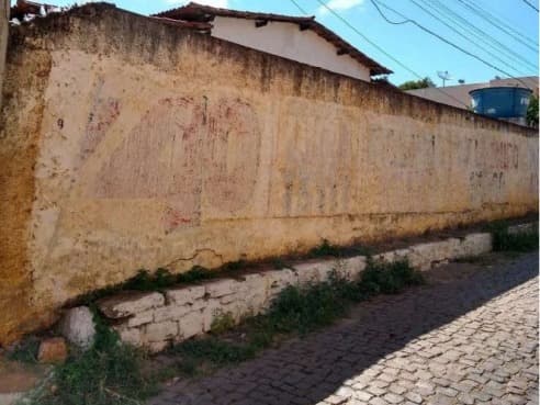 Foto 3 de 15: Terreno em leilão em Caetité - BA, bairro Santa Rita — LOTE 001 IMÓVEL - CAETITÉ / BA