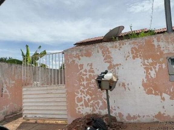 Foto 1 de 2: Casa em leilão em Várzea Grande - MT, bairro Parque Ouro Branco — LOTE 206 CASA - VARZEA GRANDE