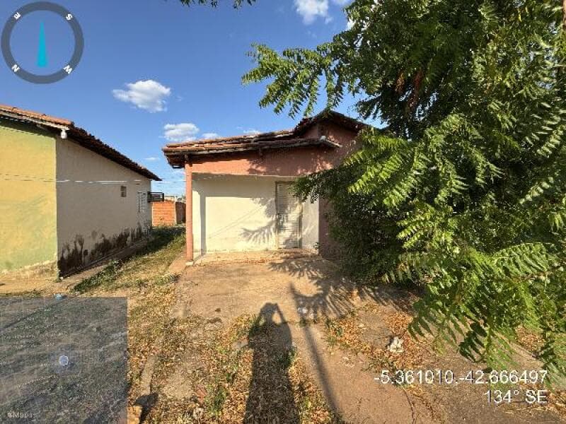 Casa em leilão em Demerval Lobão - PI — LOTE 263 CASA - DEMERVAL LOBÃO