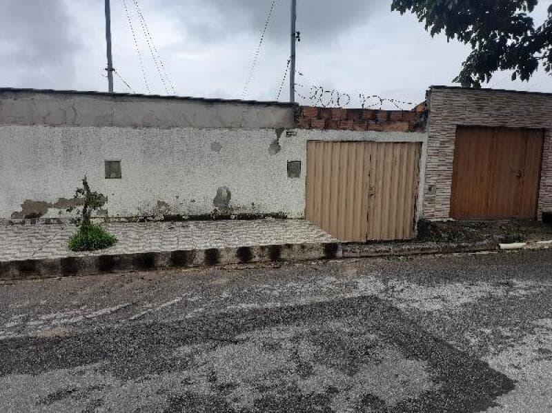 Casa em leilão em Esmeraldas - MG, bairro Floresta Encantada — LOTE 126 CASA - ESMERALDAS