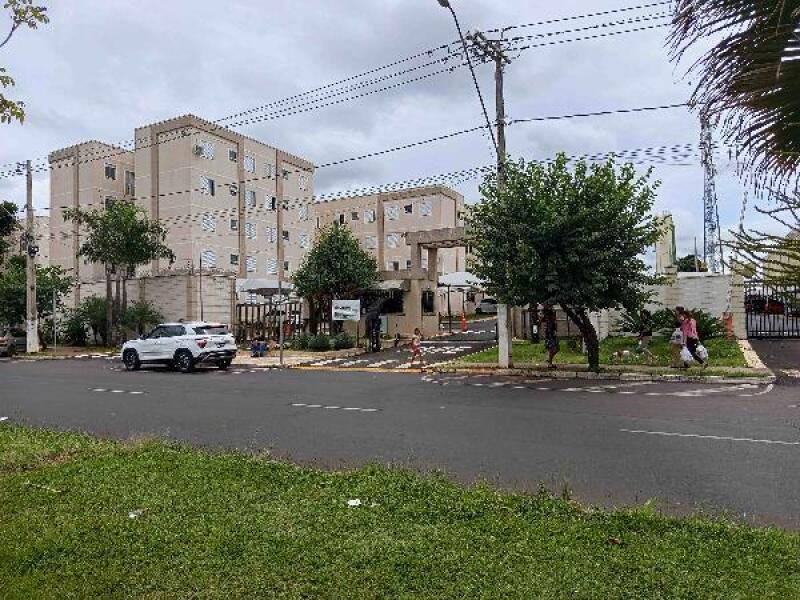 Apartamento em leilão em Uberlândia - MG, bairro Laranjeiras — LOTE 148 APARTAMENTO - UBERLANDIA