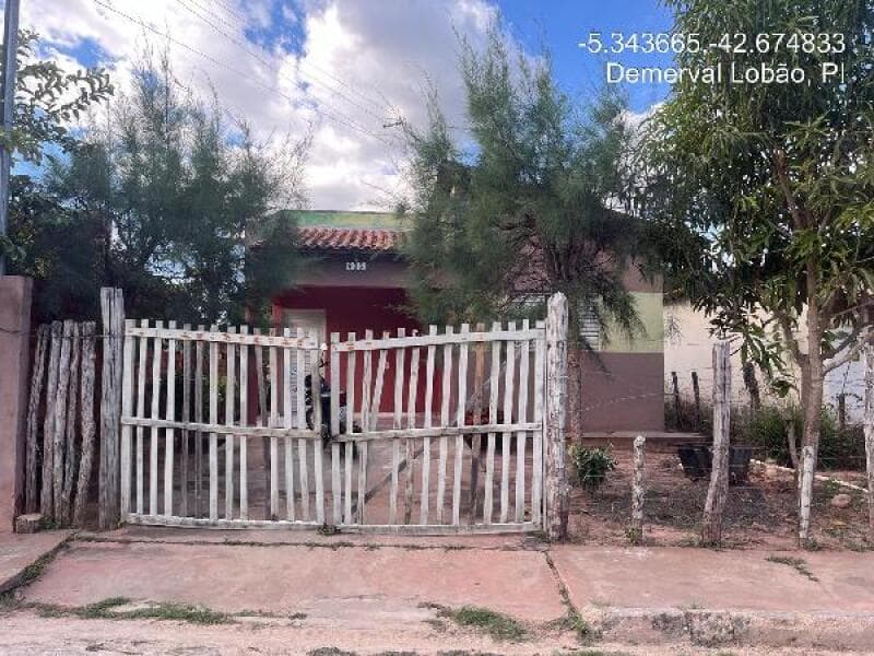 Casa em leilão em Demerval Lobão - PI — LOTE 213 CASA - DEMERVAL LOBÃO