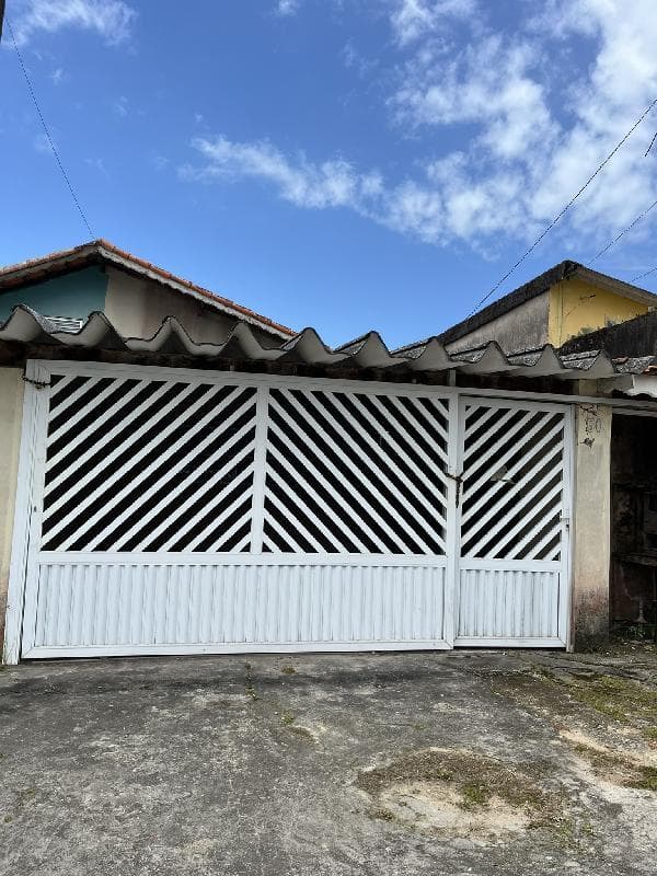Casa em leilão em Peruíbe - SP, bairro Jardim Ribamar — LOTE 433 CASA - PERUIBE