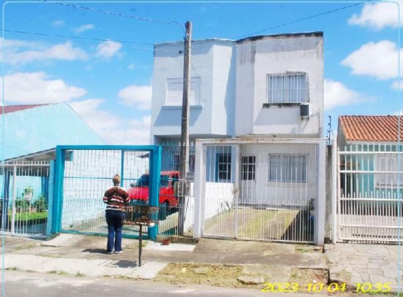 Casa em leilão em Alvorada - RS — LOTE 242 RS - ALVORADA