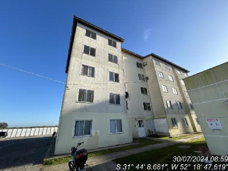 Apartamento em leilão em Pelotas - RS — LOTE 345 RS - PELOTAS