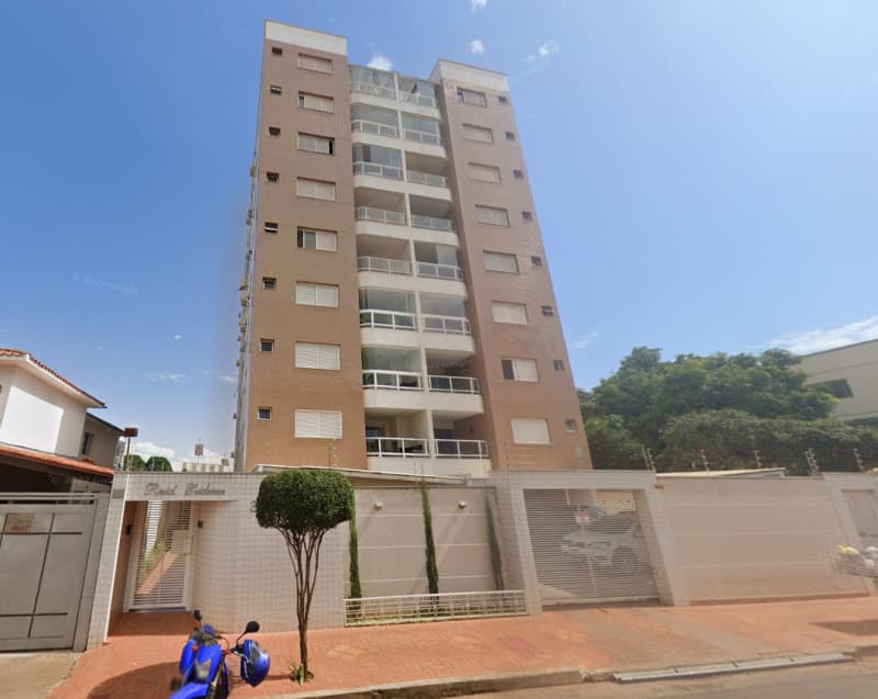 Apartamento em leilão em Patos De Minas - MG — LOTE 001 APARTAMENTO Nº 102 BAIRO ROSÁRIO EM PATOS DE MINAS/MG