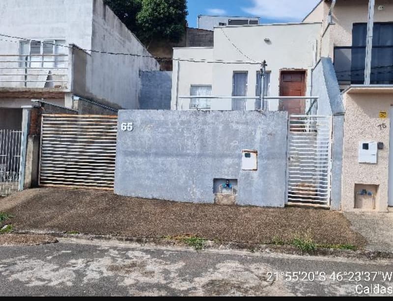 Casa em leilão em Caldas - MG — LOTE 150 MG - CALDAS