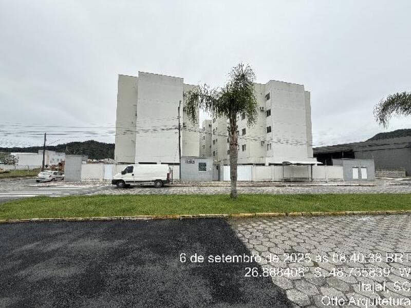 Apartamento em leilão em Itajaí - SC, bairro Espinheiros — LOTE 430 SC - ITAJAÍ