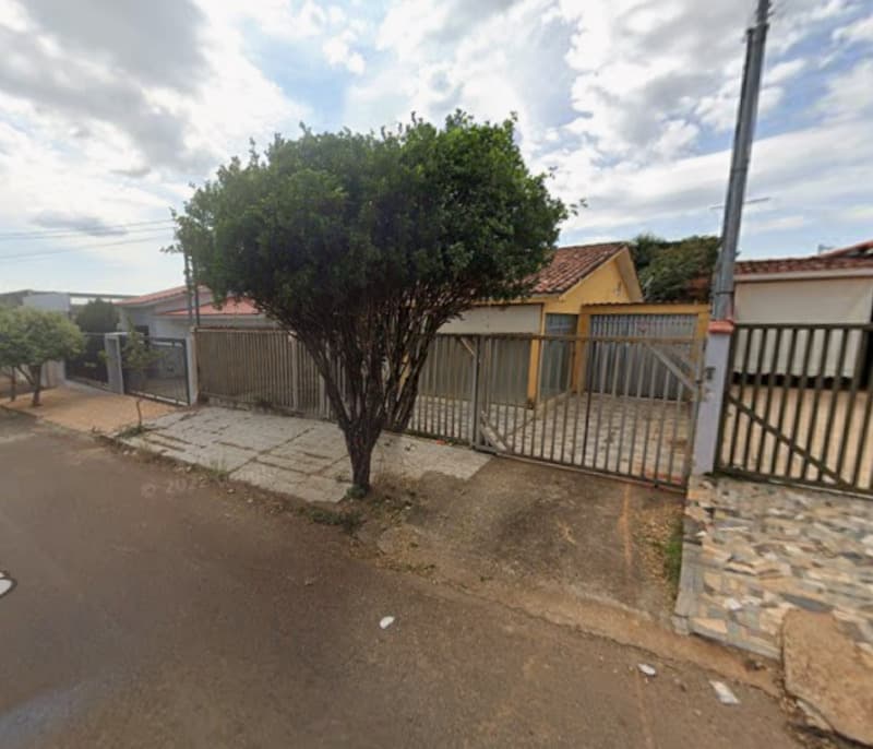 Foto 2 de 3: Casa em leilão em Patos De Minas - MG, bairro Ipanema — LOTE 001 IMÓVEL RESIDENCIAL BAIRRO IPANEMA EM PATOS DE MINAS/MG