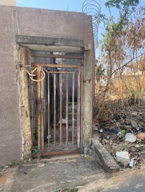 Foto 5 de 20: Comercial em leilão em Patos De Minas - MG, bairro Várzea — LOTE 003 PRÉDIO COM CONSTRUÇÃO INACABADA EM PATOS DE MINAS/MG