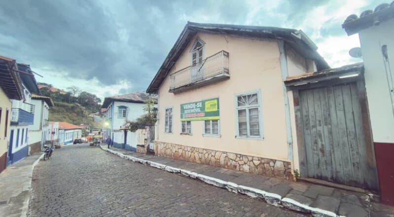 Foto 2 de 4: Casa em leilão em Sabará - MG, bairro Centro — LOTE 001 IMÓVEL RESIDENCIAL NO CENTRO DE SABARÁ/MG
