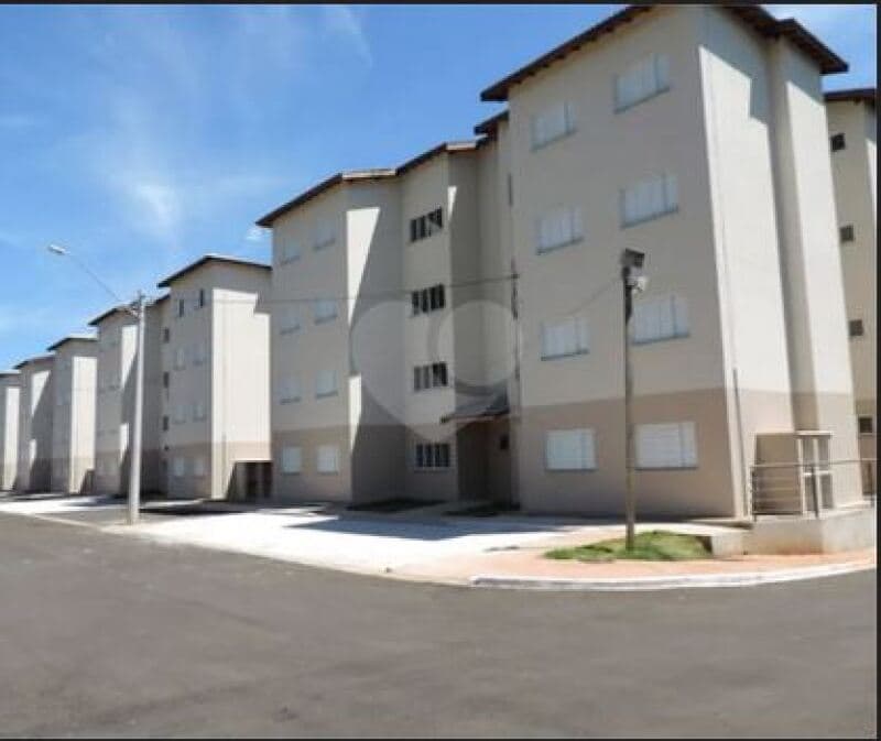 Foto 1 de 5: Apartamento em leilão em Bauru - SP — LOTE 001 Os direitos do executado sobre o imóvel no Cond. Resid Três Américas