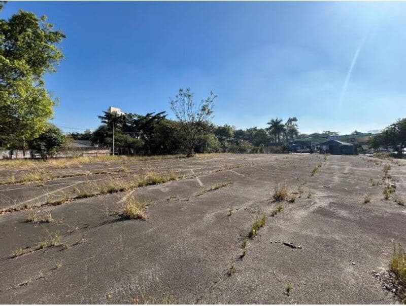 Foto 30 de 40: Terreno em leilão em São Paulo - SP, bairro Jardim Saúde — LOTE 001 Área 9.004,39 na Av. Presid Tancredo Neves, 1600, Jd. Saúde, São Paulo, SP