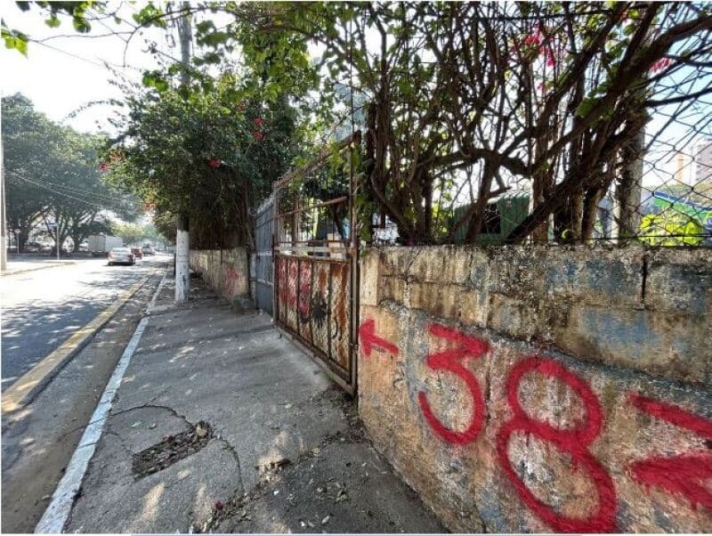Foto 35 de 40: Terreno em leilão em São Paulo - SP, bairro Jardim Saúde — LOTE 001 Área 9.004,39 na Av. Presid Tancredo Neves, 1600, Jd. Saúde, São Paulo, SP