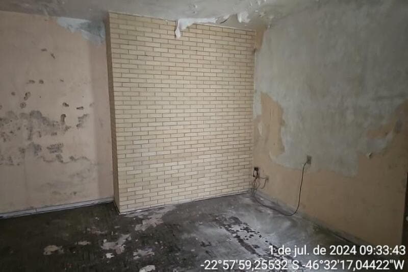 Foto 10 de 16: Terreno em leilão em Bragança Paulista - SP — LOTE 005 IMÓVEL, URBANO, LOCALIZADO NA RUA APARÍCIO VALLE, Nº 195, JARDIM NOVA BRAGANÇA, BRAGANÇA PA