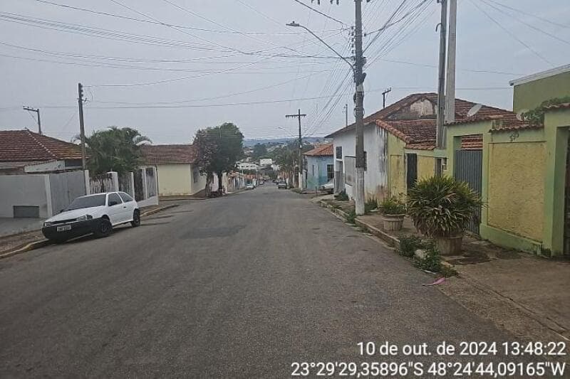 Foto 5 de 18: Terreno em leilão em Angatuba - SP — LOTE 007 IMÓVEL URBANO, LOCALIZADO NA RUA IRMÃOS BASILE, 390, CENTRO, MUNICÍPIO DE ANGATUBA/SP