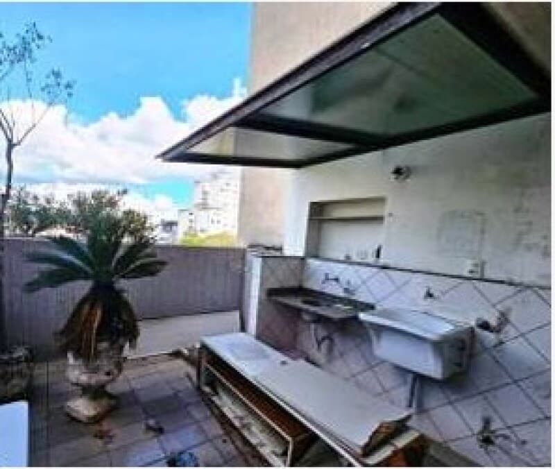 Foto 1 de 12: Comercial em leilão em Taubaté - SP — LOTE 001 Sala comercial