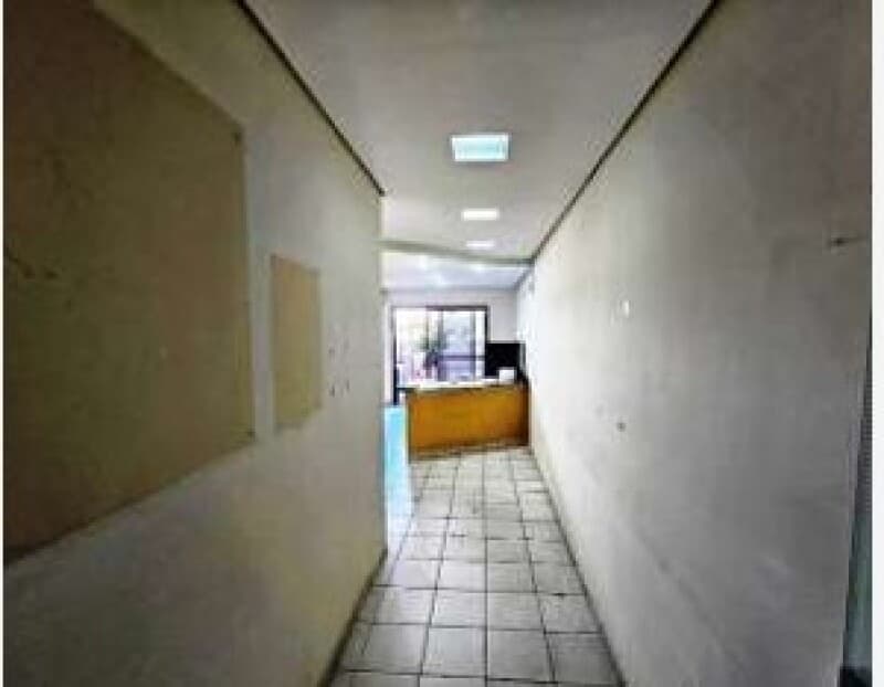 Foto 4 de 12: Comercial em leilão em Taubaté - SP — LOTE 001 Sala comercial