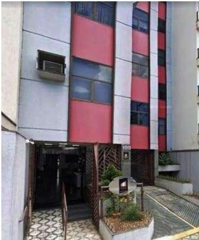Foto 12 de 12: Comercial em leilão em Taubaté - SP — LOTE 001 Sala comercial