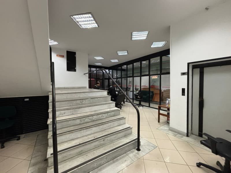 Foto 7 de 22: Comercial em leilão em São Paulo - SP, bairro Vila Mariana — LOTE 001 PRÉDIO COM 1600 M² - RUA DOMINGOS DE MORAIS, 1810, VILA MARIANA
