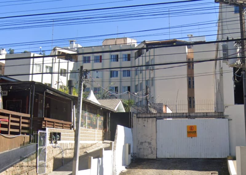 Apartamento em leilão em Florianópolis - SC — LOTE 001 Apartamento