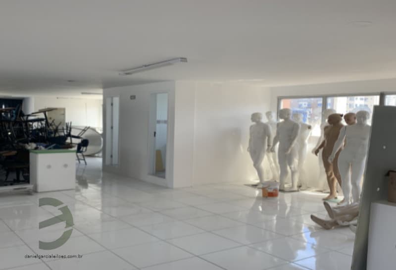 Foto 3 de 14: Comercial em leilão em São José - SC — LOTE 001 Sala Comercial