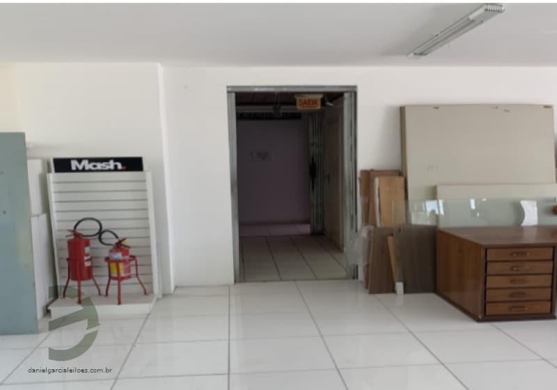 Foto 5 de 14: Comercial em leilão em São José - SC — LOTE 001 Sala Comercial