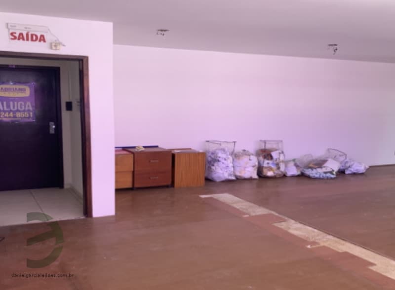 Foto 12 de 14: Comercial em leilão em São José - SC — LOTE 001 Sala Comercial