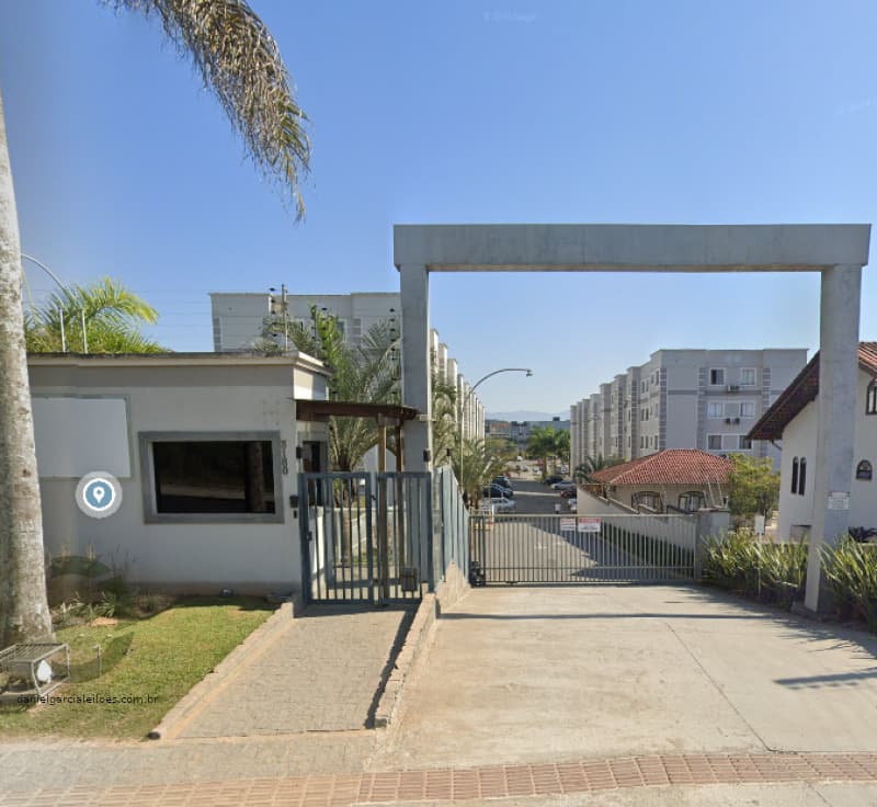 Apartamento em leilão em Joinville - SC — LOTE 001 Apartamento e Vaga de Garagem
