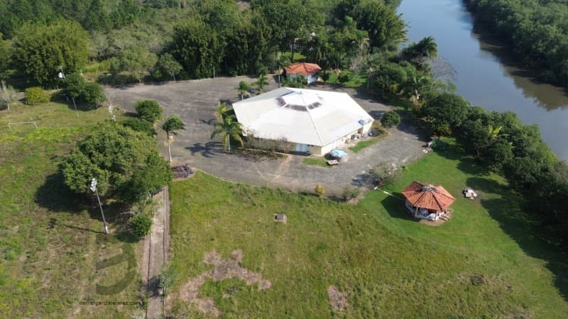 Foto 4 de 16: Terreno em leilão em Florianópolis - SC — LOTE 001 Imóvel