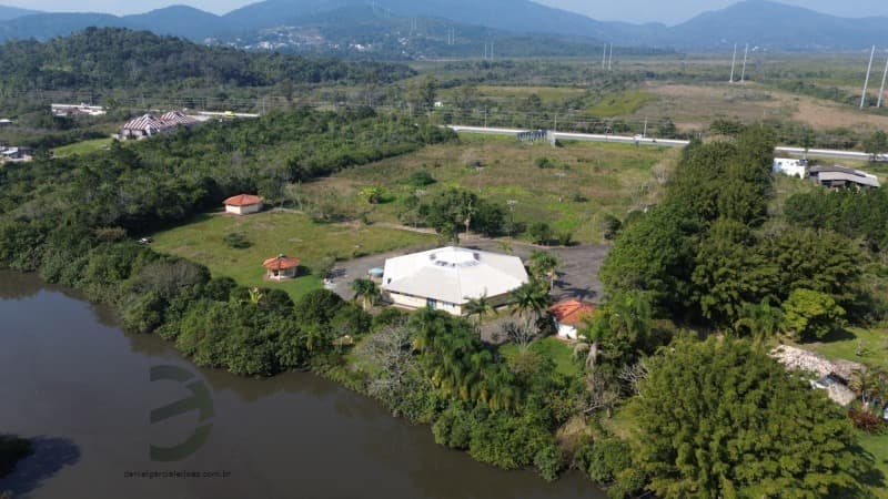 Foto 9 de 16: Terreno em leilão em Florianópolis - SC — LOTE 001 Imóvel