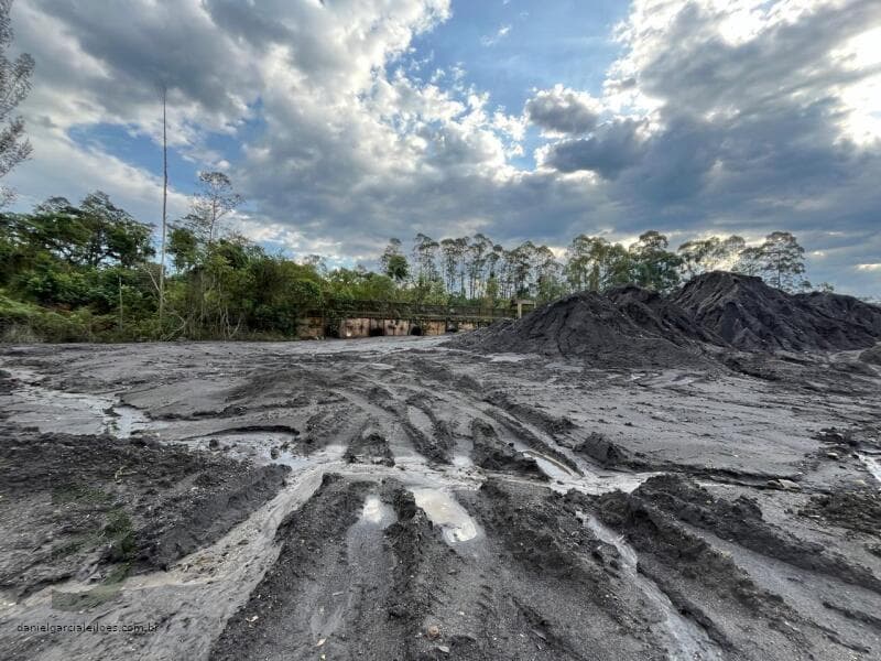 Foto 6 de 8: Terreno em leilão em Criciúma - SC — LOTE 001 Terreno