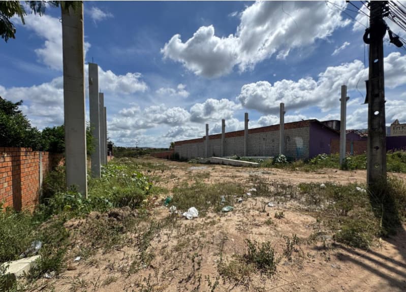 Foto 3 de 6: Terreno em leilão em Gravatá - PE — LOTE 011 IMÓVEL