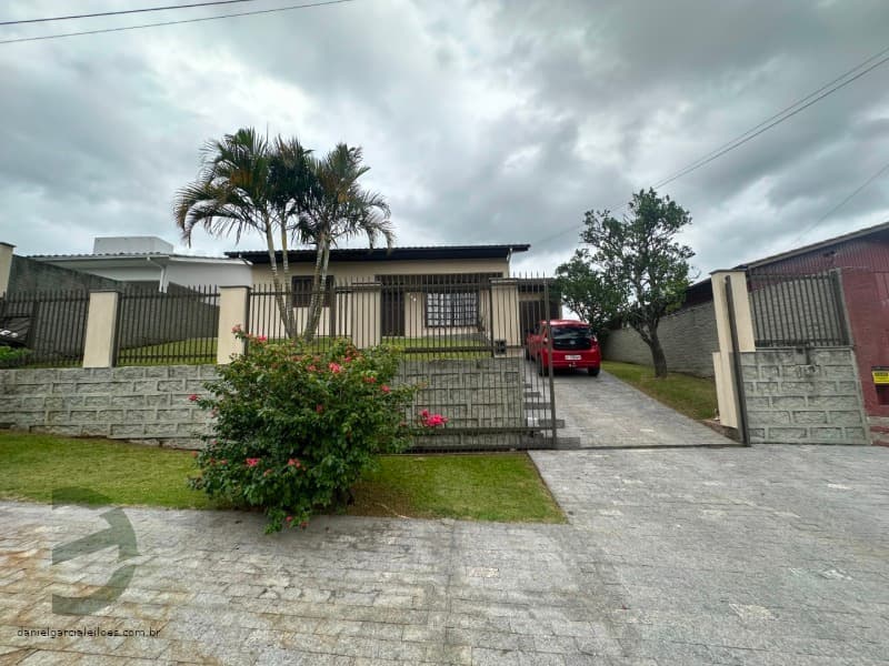 Foto 1 de 10: Terreno em leilão em Criciúma - SC — LOTE 002 Imóvel