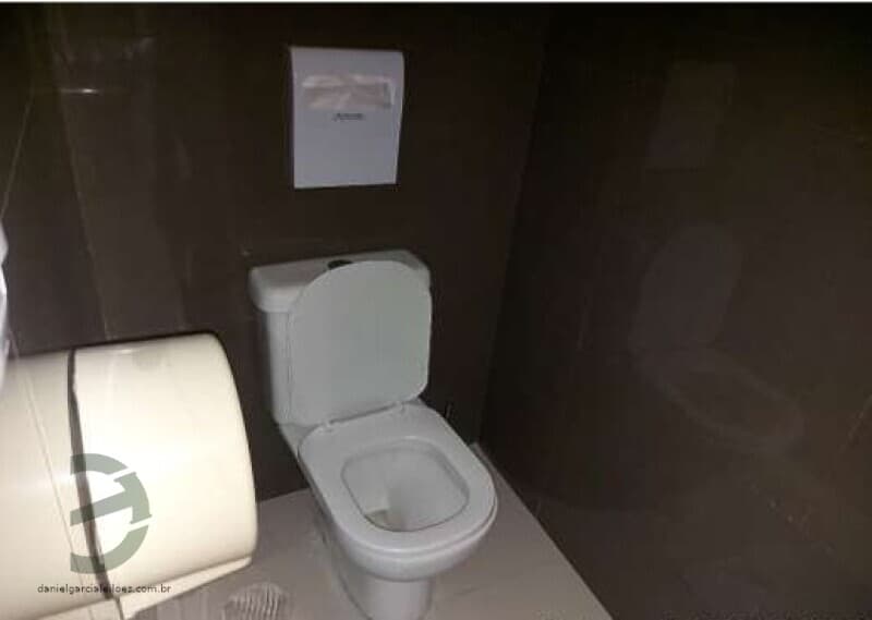 Foto 2 de 20: Comercial em leilão em Bragança Paulista - SP, bairro Centro — LOTE 001 Sala e Vaga de Garagem