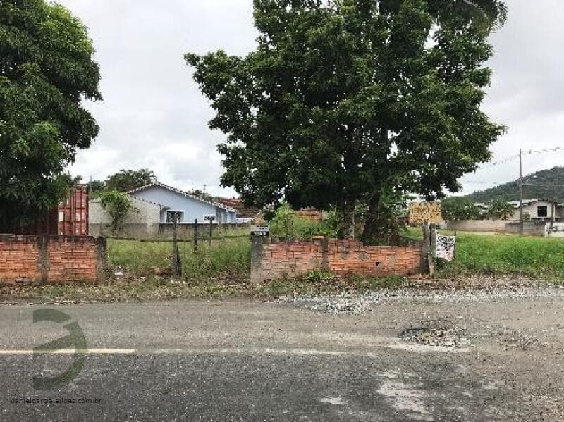 Foto 10 de 16: Terreno em leilão em Joinville - SC, bairro Paranaguamirim — LOTE 003 Terreno