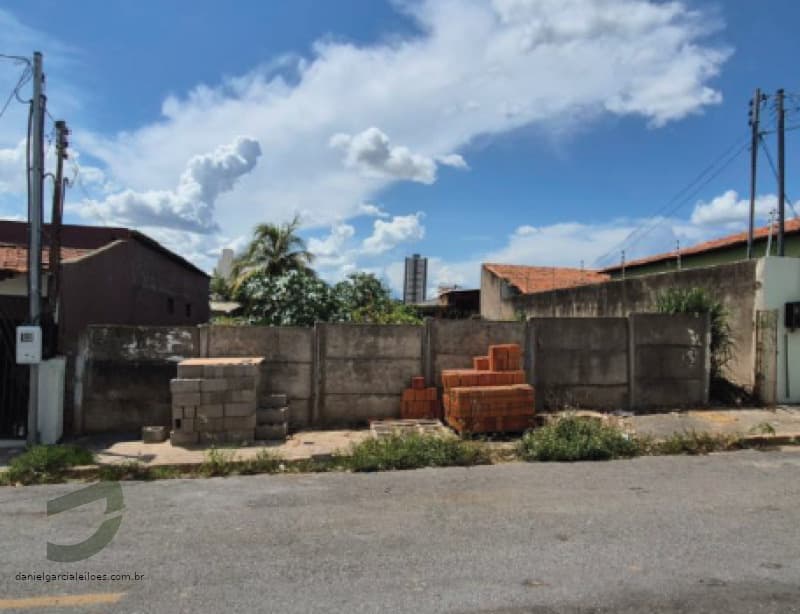 Terreno em leilão em Cuiabá - MT, bairro Jardim Cuiabá — LOTE 013 Imóvel