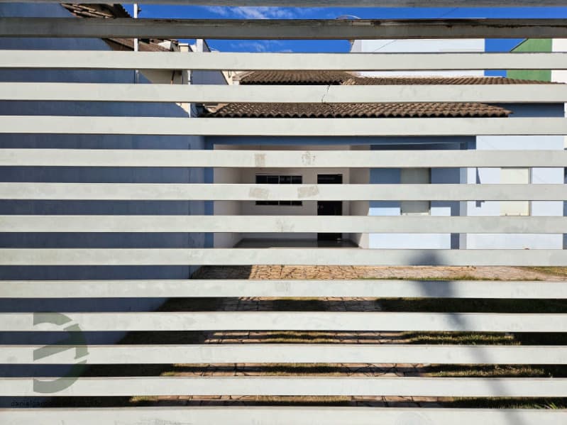 Foto 5 de 5: Casa em leilão em Várzea Grande - MT, bairro Jardim Costa Verde — LOTE 037 Imóvel