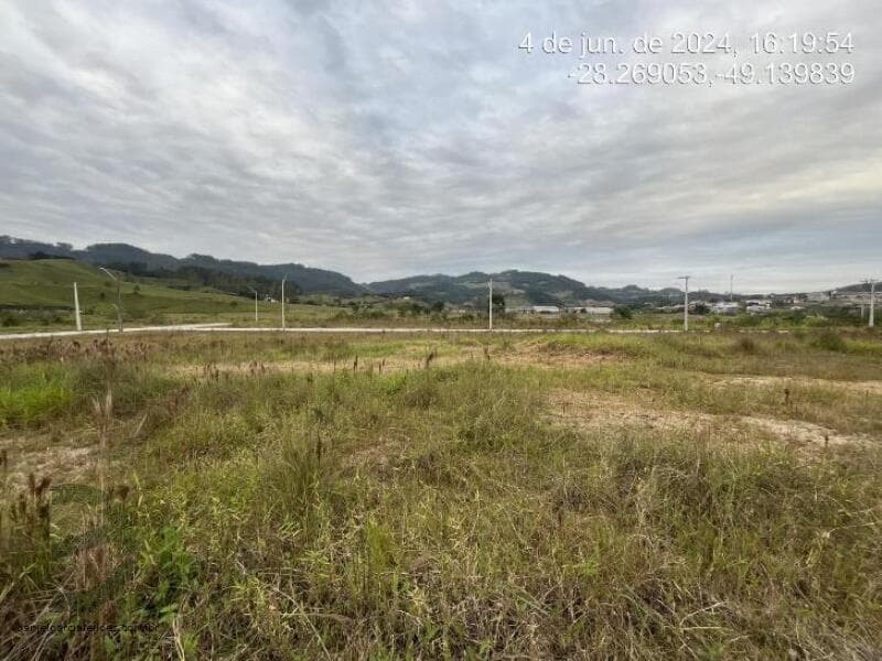 Foto 2 de 6: Terreno em leilão em Braço Do Norte - SC, bairro Rio Bonito — LOTE 007 Imóvel