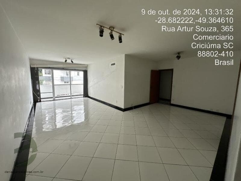 Foto 11 de 16: Apartamento em leilão em Criciúma - SC, bairro Comerciário — LOTE 010 Imóvel